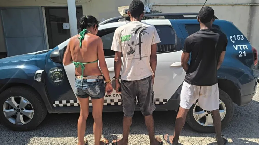 Trio é detido após furtar molduras de bronze do túmulo da família Calmon em cemitério de Linhares
