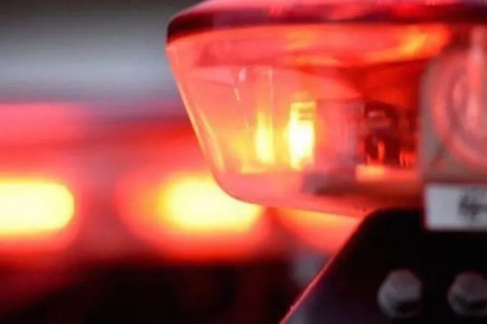 Homem é preso com revólver e 13 munições dentro de carro em Linhares