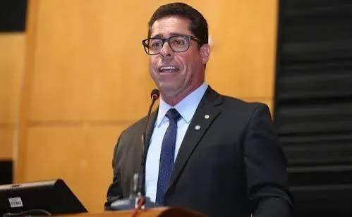 Lei do deputado Marcelo Santos garante carteira de identificação e passe livre para pessoas com fibromialgia em Linhares e região