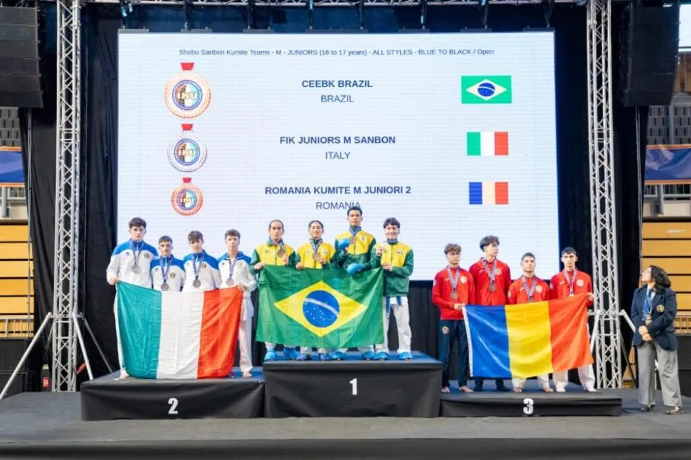 Erick Melo e Emerson Santos conquistaram o ouro por equipes e voltam para casa com três medalhas cada após representar o Brasil em competição internacional Foto: Flávia Melo 
