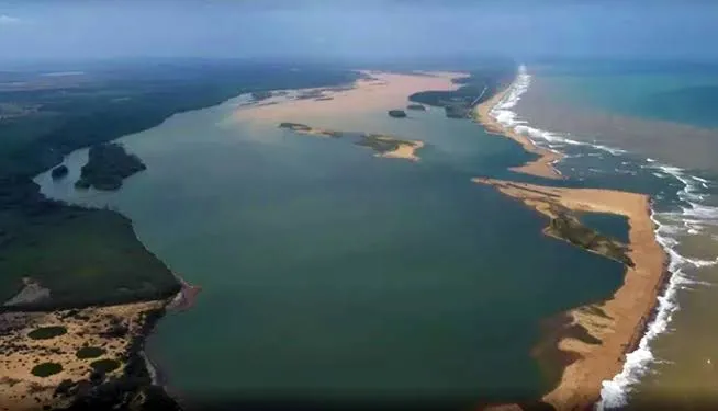 Pescadores de Linhares podem voltar ao mar: pesca é liberada na foz do Rio Doce após 10 anos