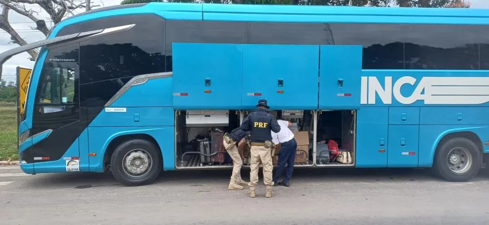 PRF reforça fiscalização do transporte coletivo no norte do Espírito Santo com foco em Linhares durante feriado prolongado